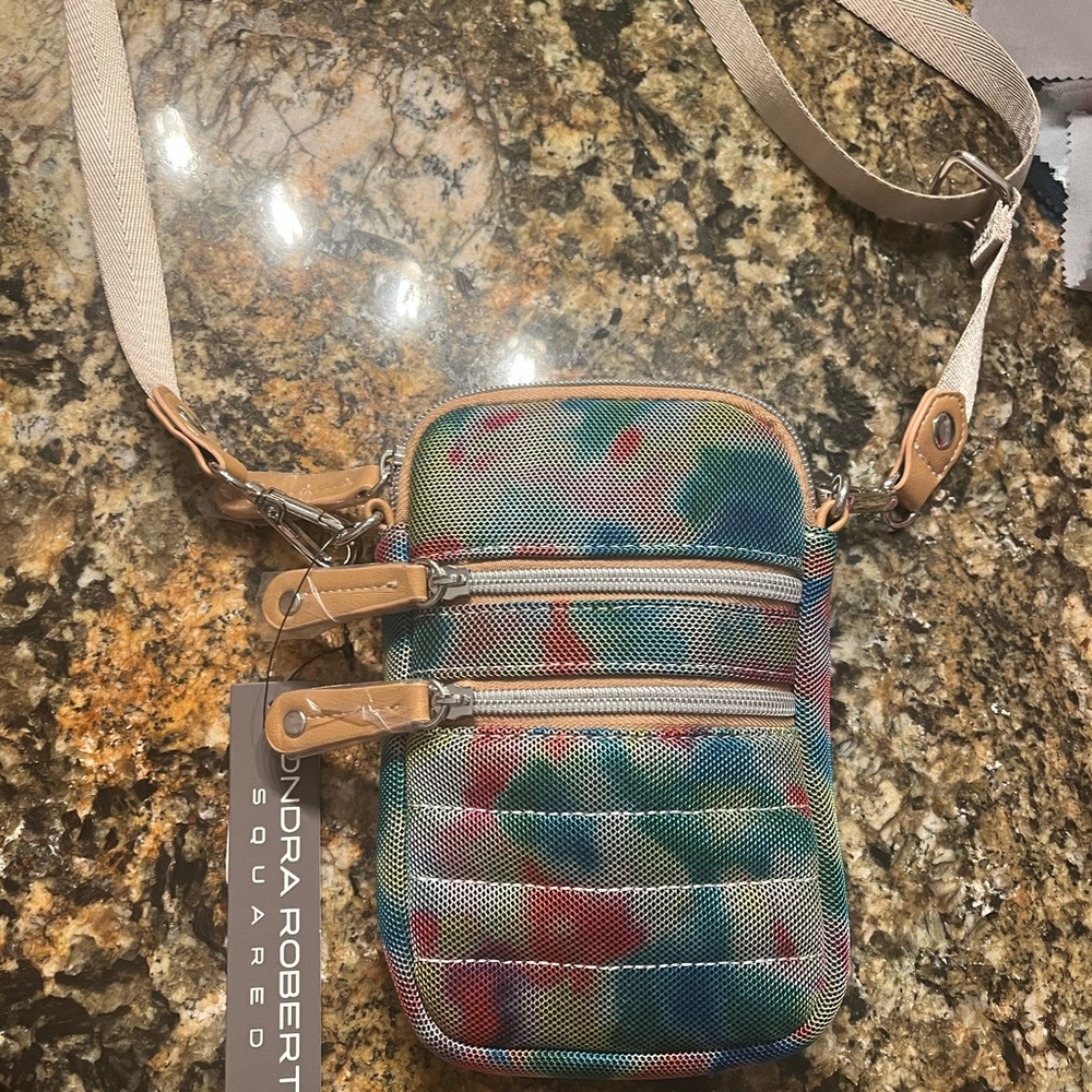 SONDRA ROBERTS CROSSBODY TIE DYE CELL CASE